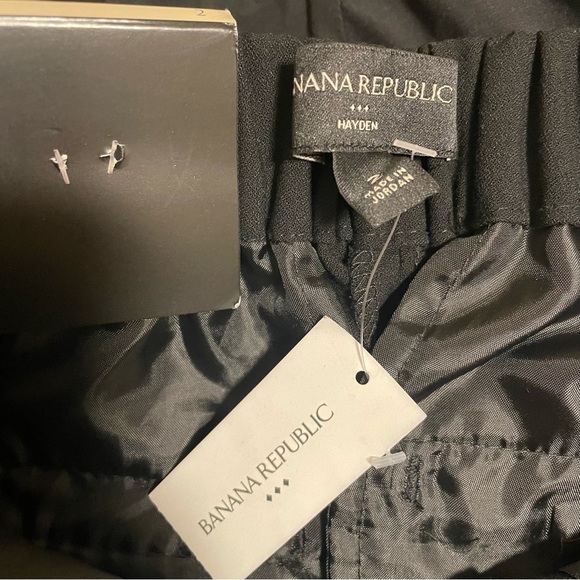 NWT Banana Republic Hayden Black Ankle Pants - Picture 2 of 6